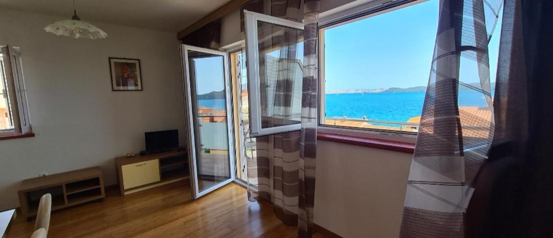 Apartmani Gizela Donji Seget Cameră foto